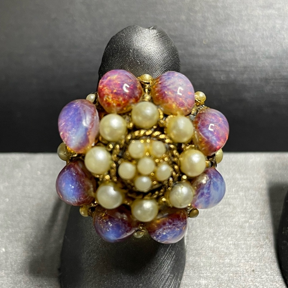 Vintage Opal Glass High Dome Adjustable Ring Size 7 Imitation Pearl Like A Cake - Picture 9 of 12